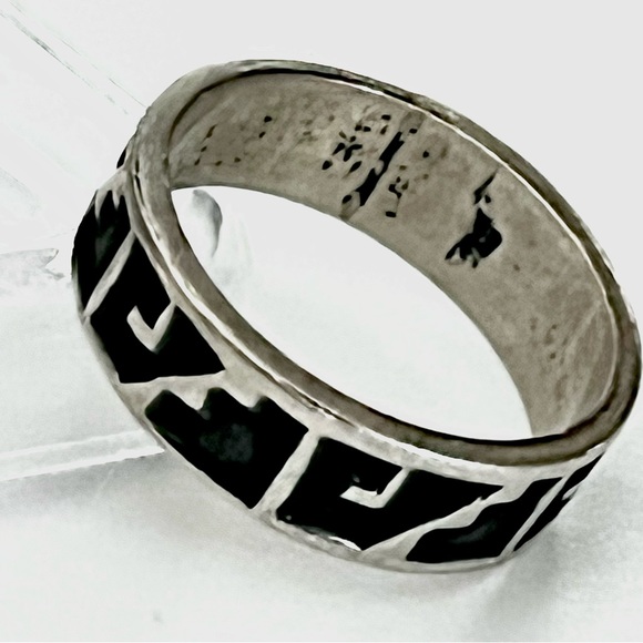 Vintage Southwestern Sterling Silver Overlay Technique Band / Ring - Picture 3 of 4